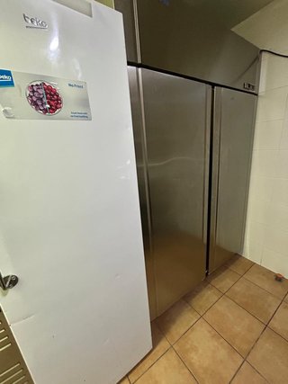 R-7940901 Traspaso Cafetería con Obrador y Terraza