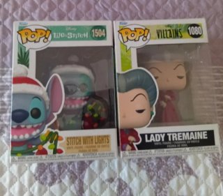 Funko Pop! Disney Stitch y Lady Tremaine