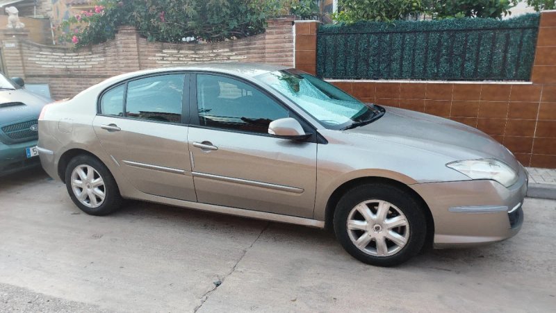 Renault Laguna 2.0 Expression Tom Tom 2010