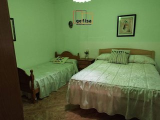 Casa adosada en venta en Barrio de Cachiporro en Valdepeñas