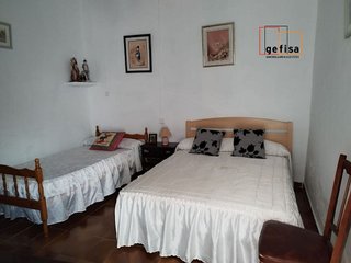 Casa adosada en venta en Barrio de Cachiporro en Valdepeñas