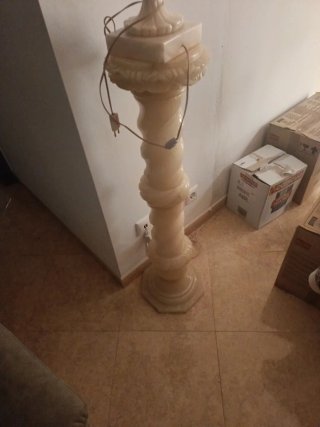 Pie de Lámpara de Mármol