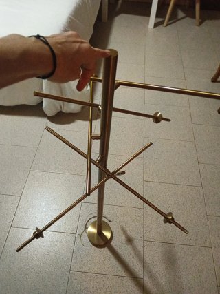 Lámpara Colgante Dorada con Esferas de Cristal