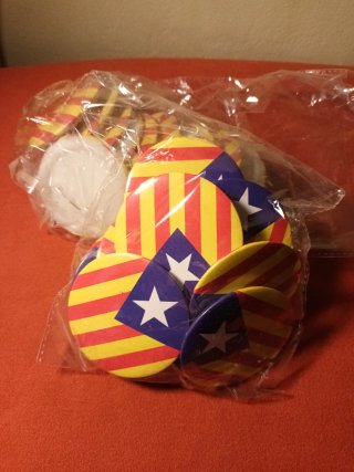 24 Chapas Estelada Catalana