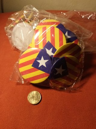 24 Chapas Estelada Catalana