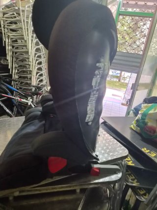 2 Sillas de Coche Babyauto y Britax