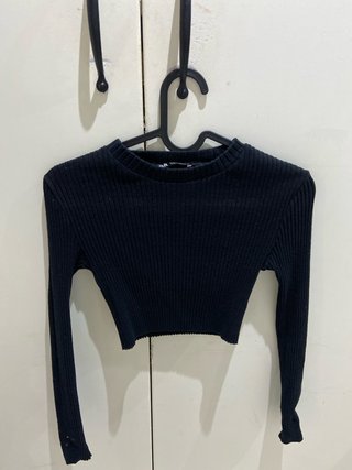 Jersey negro de manga larga