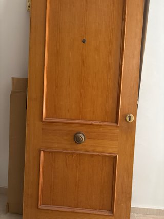 Puerta de Entrada de Madera