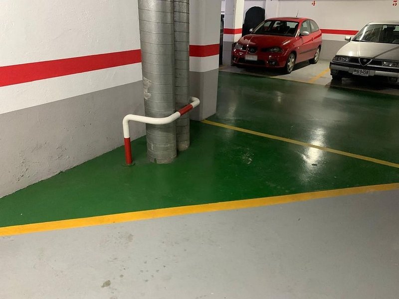 Parking space for rent in Andorra la Vella · 2 of 10