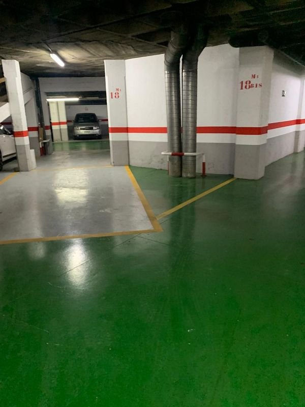 Parking space for rent in Andorra la Vella · 3 of 10