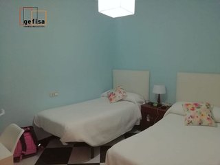Casa adosada en venta en Zona Convento - Virgen de la Cabeza en Valdepeñas