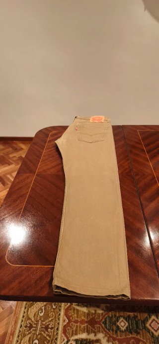 PANTALÓN LEVI'S 502, HOMBRE, COLOR ORO VIEJO, W32.