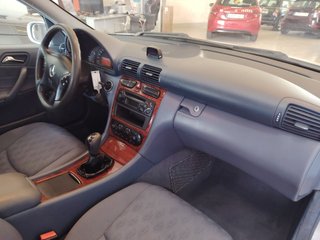 Mercedes-Benz Clase C 2003