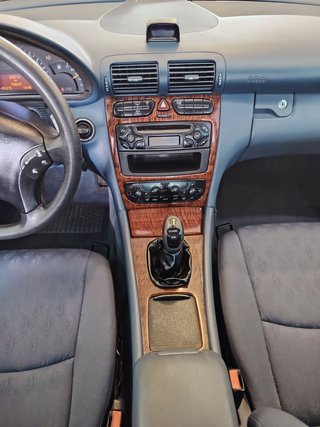 Mercedes-Benz Clase C 2003