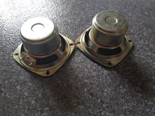 Pareja de altavoces