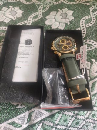 Reloj Naviforce Oro Verde Militar profesasional