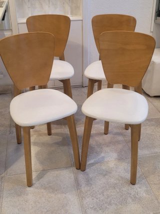 Set de 4 Sillas de Madera y Polipiel
