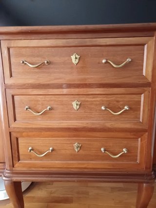 Mueble Aparador de Madera Maciza