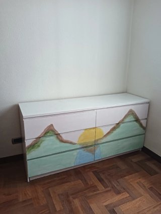 Mesa de centro blanca con hueco