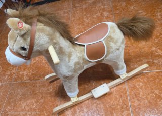 Caballo Balancín de Peluche