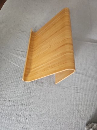 Soporte para Tablet de Bambú