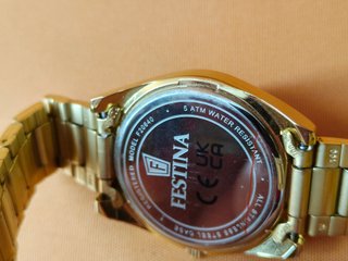Reloj Festina Dorado para Mujer