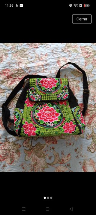 Mochila con Bordado Floral