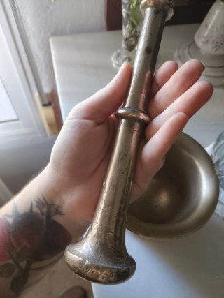 Almirez Antiguo de Metal
