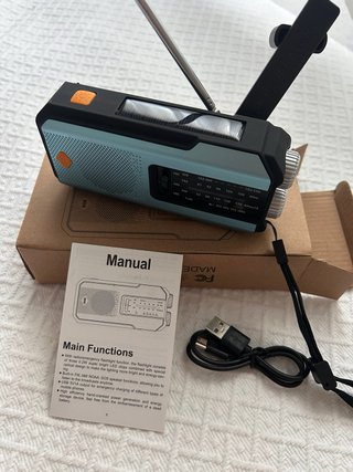 Radio Portátil con Manivela