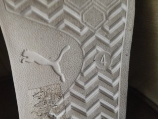 Chanclas Puma Plateadas y blancas