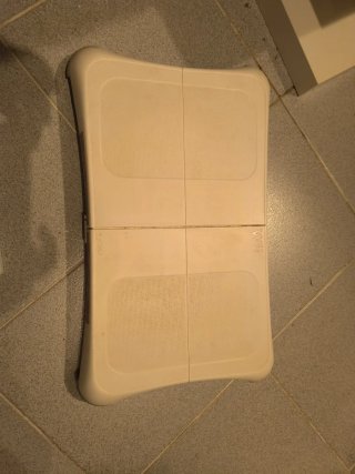 Wii Balance Board y juego Wii Fit Plus