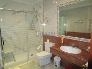 Chalet en venta en Los Llanos - Av. de los Estudiantes en Valdepeñas