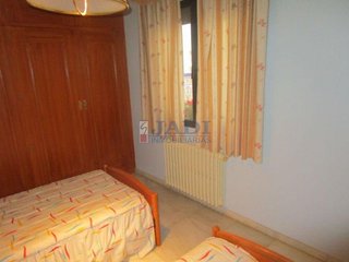 Chalet en venta en Los Llanos - Av. de los Estudiantes en Valdepeñas