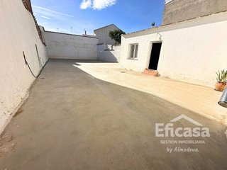 Chalet en venta en Tomelloso