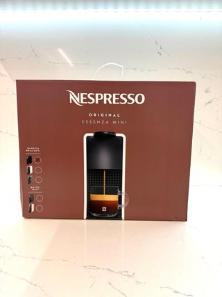 Cafetera Nespresso Essenza Mini Negra Nueva +7caps