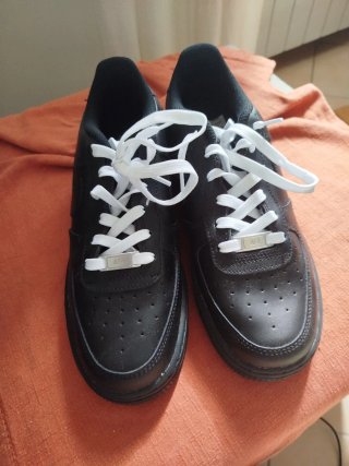 Nike Air Force 1 nere, misura 39