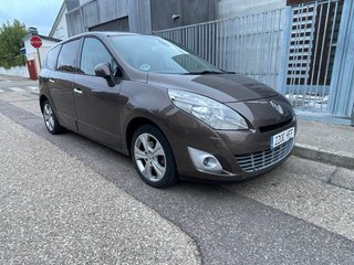 Renault Grand Scenic 2011