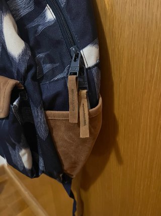 Mochila Roxy azul y marrón con estampado