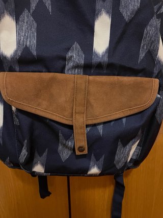 Mochila Roxy azul y marrón con estampado