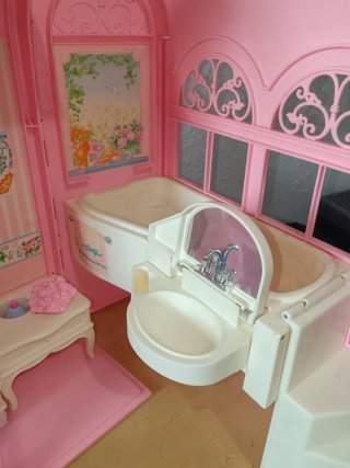 Barbie Bedroom & Bath Mattel Vintage