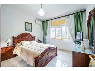 Casa adosada en venta en Castell (Es)
