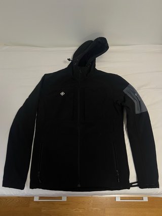 Chaqueta Izas Negra y Gris
