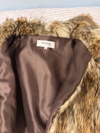 Chaqueta Zara y Chaleco Pelo Corte Inglés