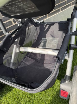 Carrito UPPAbaby Cruz V2 con Silla y Capazo