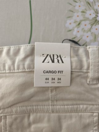 Pantalones cortos cargo Zara beige
