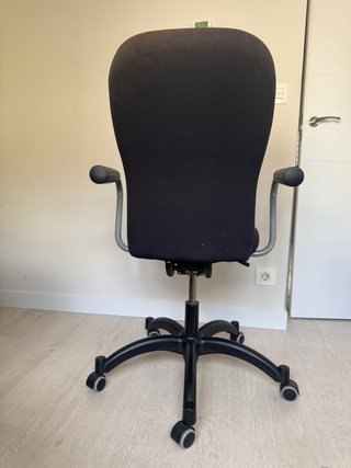 Silla de escritorio con ruedas