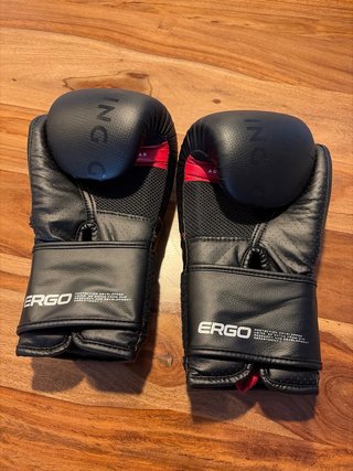 Guantes Boxeo Muay Thai 10 Oz ADVA OUTSHOCK