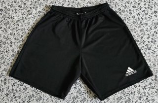 Pantalón Adidas corto