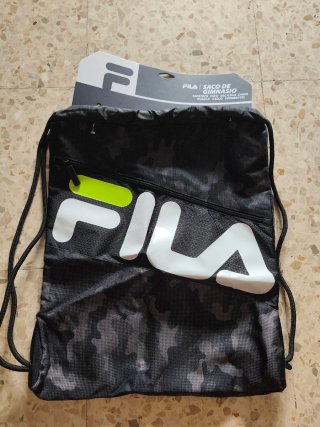 Mochila deportiva Fila negra y blanca