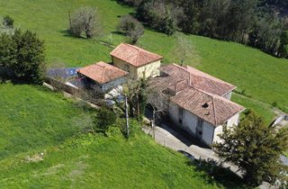 Chalet en venta en Pravia